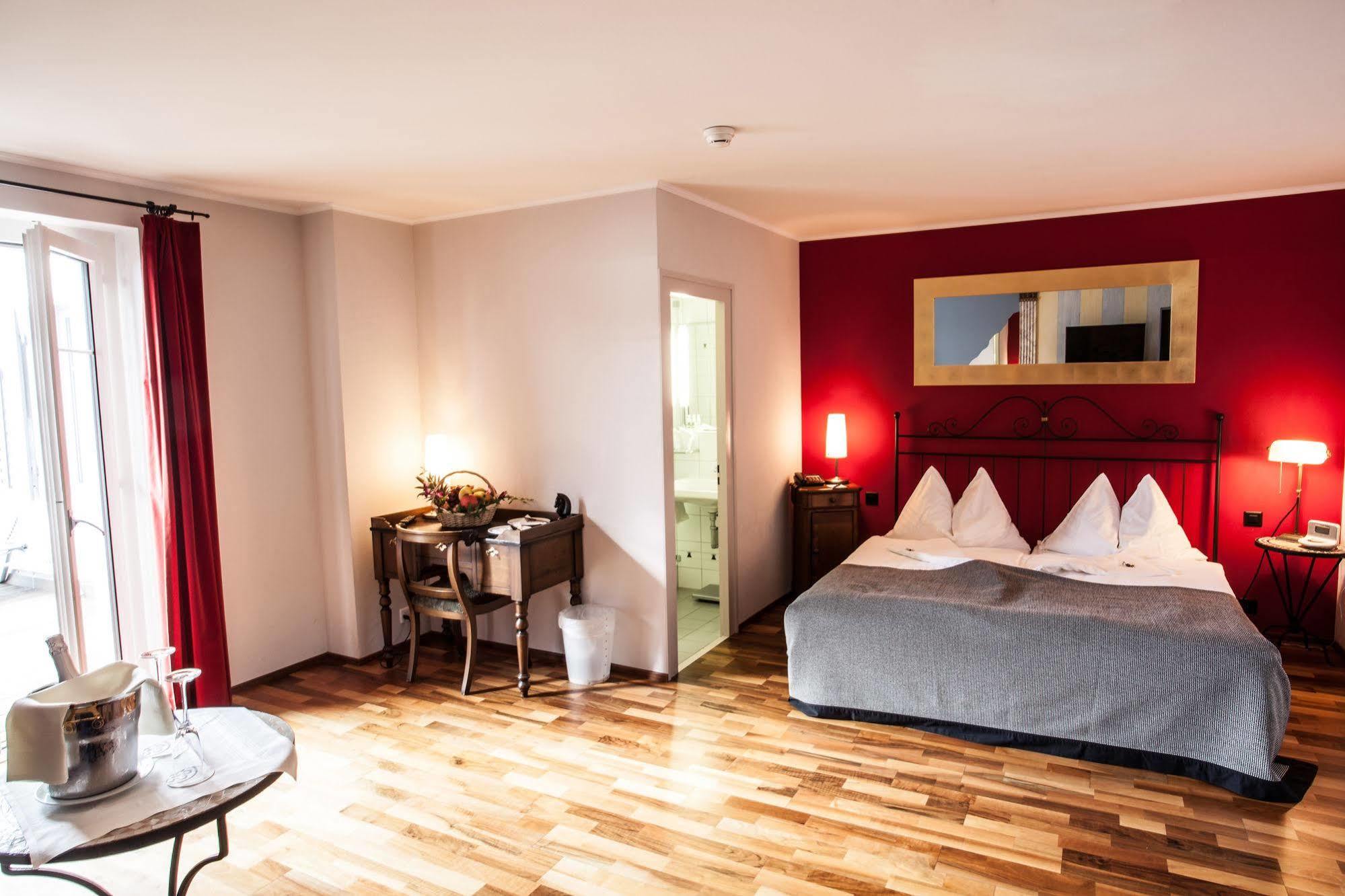 Hotel Central Am See Weggis Luaran gambar